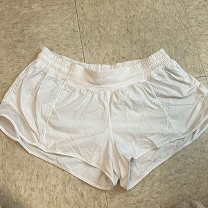 Lululemon Size 10 Hottie Hot 2.5